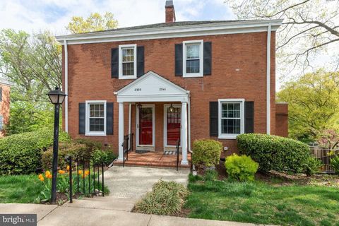 2941 S DINWIDDIE STREET ARLINGTON VA 22206