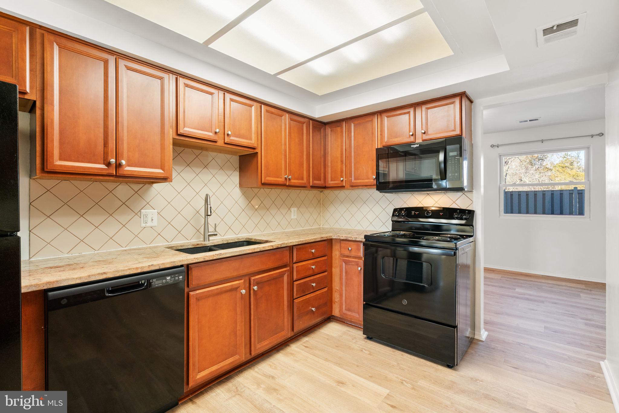 SUGARLAND RUN - Residential Lease