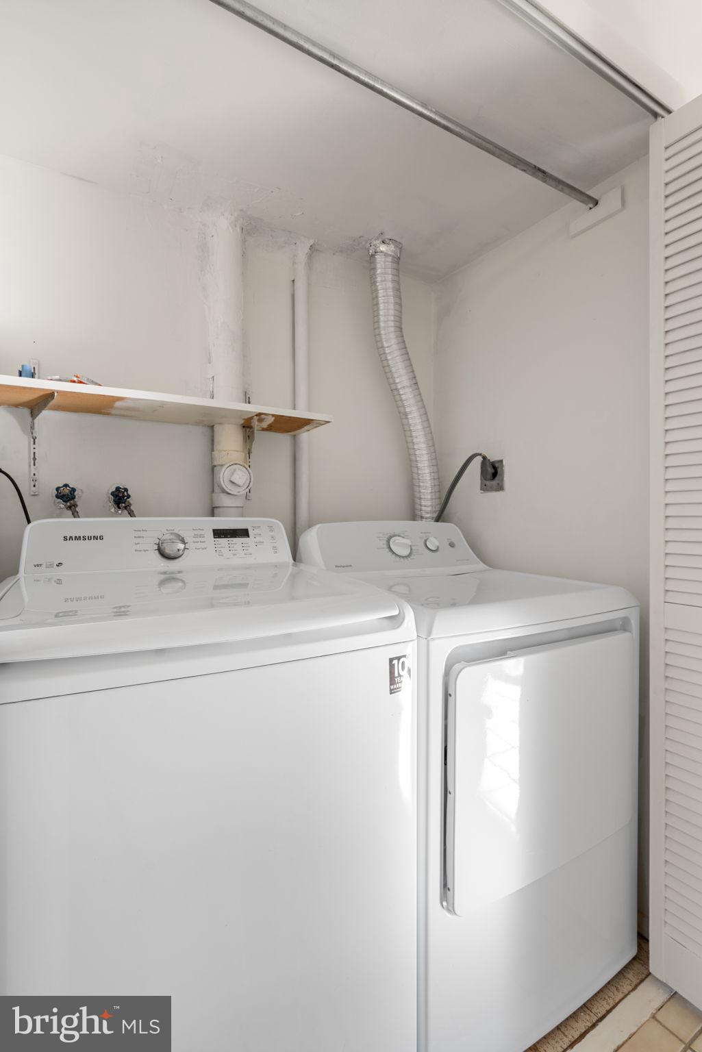 SUGARLAND RUN - Residential Lease