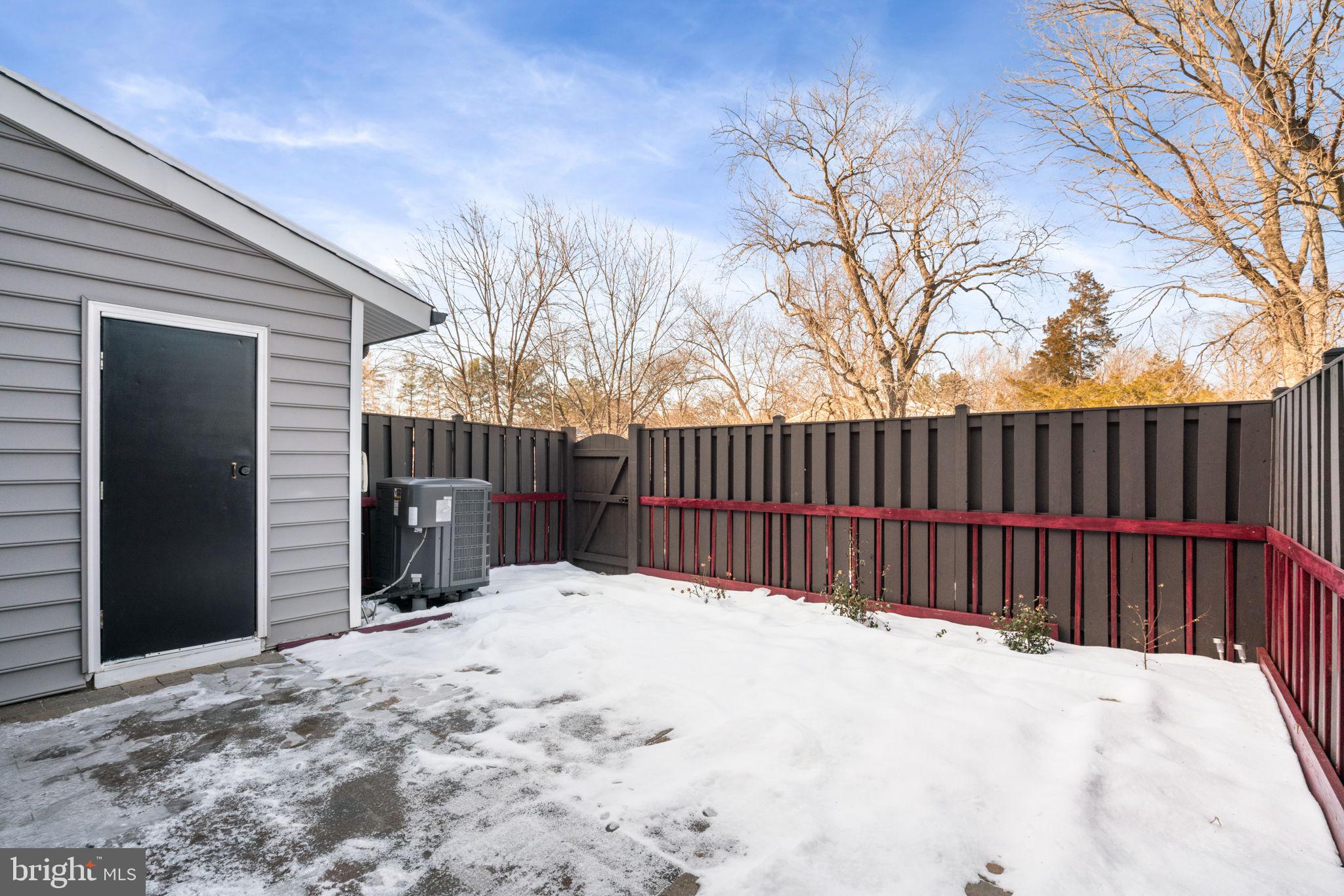 SUGARLAND RUN - Residential Lease