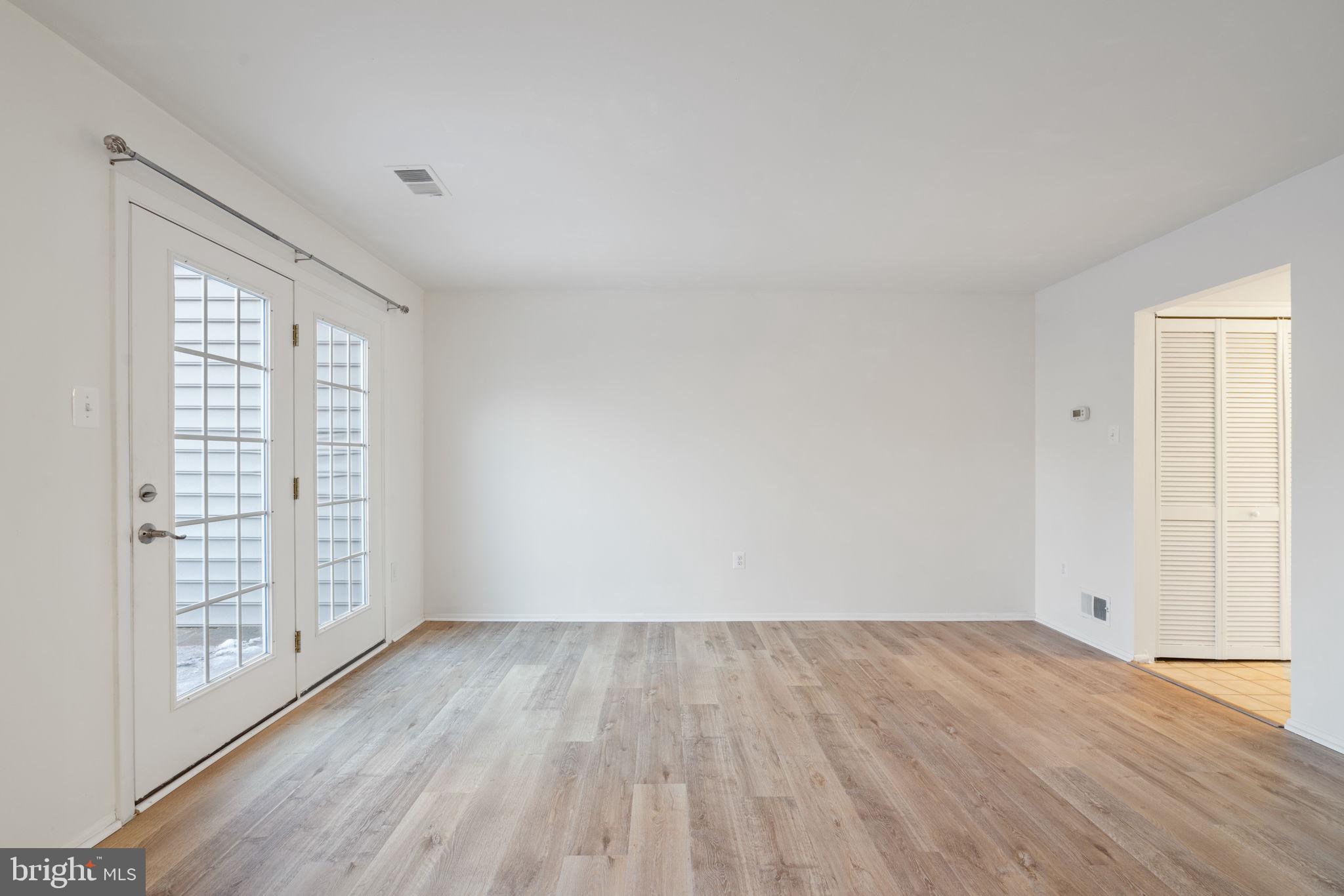 SUGARLAND RUN - Residential Lease