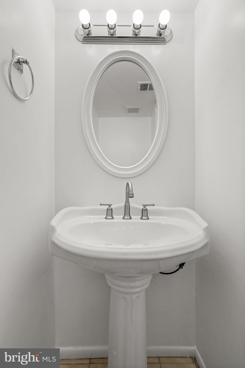 SUGARLAND RUN - Residential Lease