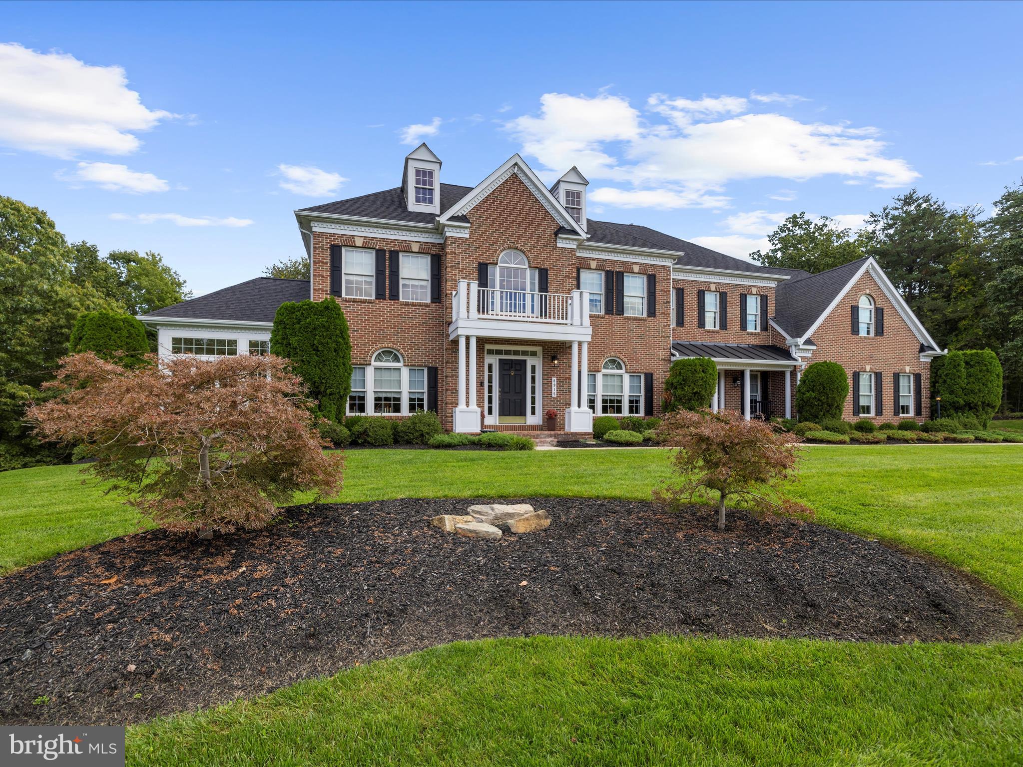 8915 WINGED FOOT DRIVE