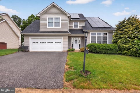 Photo of 445 Old Stone Way, YORK, PA 17406 (MLS # PAYK2100506)