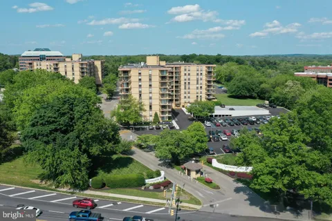 666 W Germantown Pike Unit 1119, Plymouth Meeting, PA MLS: PAMC2168038