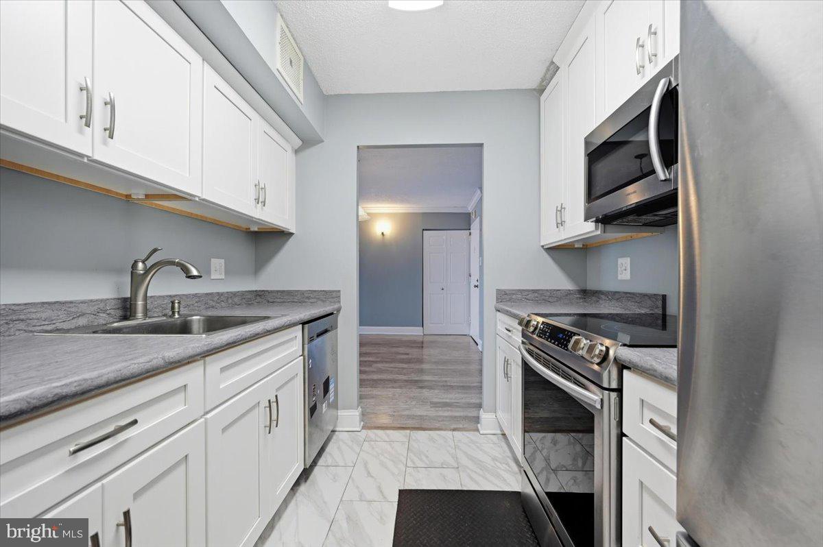 PLYMOUTH HILL - Residential