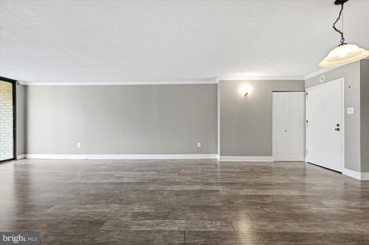 PLYMOUTH HILL - Residential