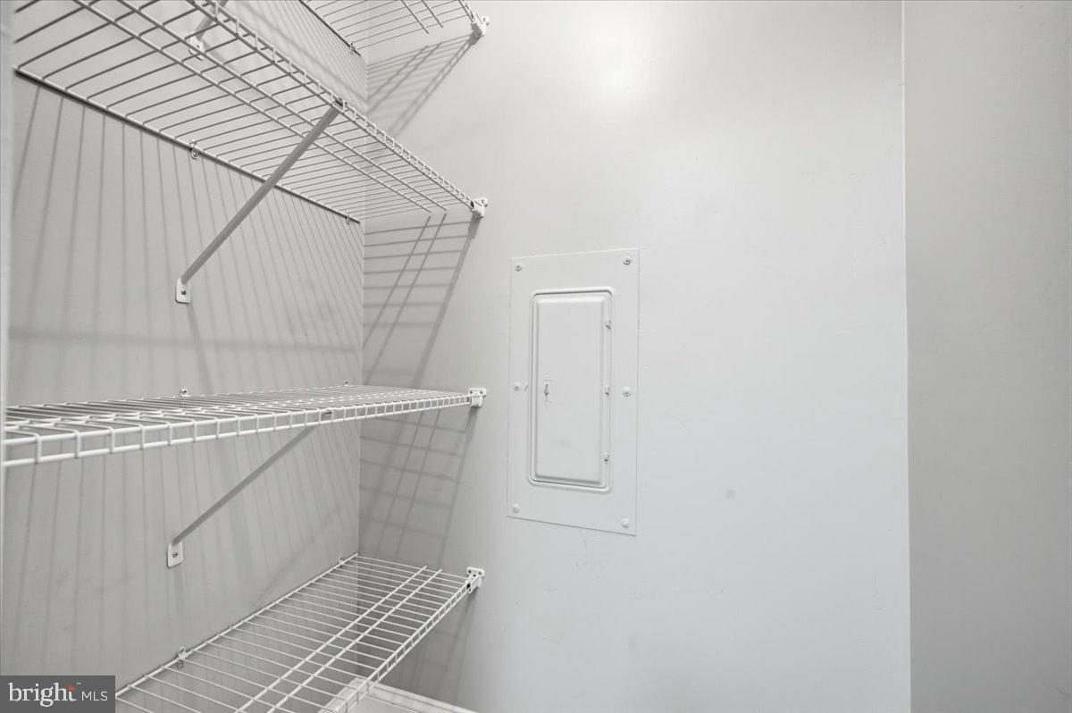 PLYMOUTH HILL - Residential