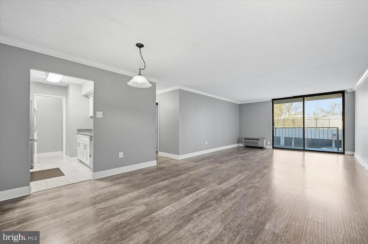 PLYMOUTH HILL - Residential