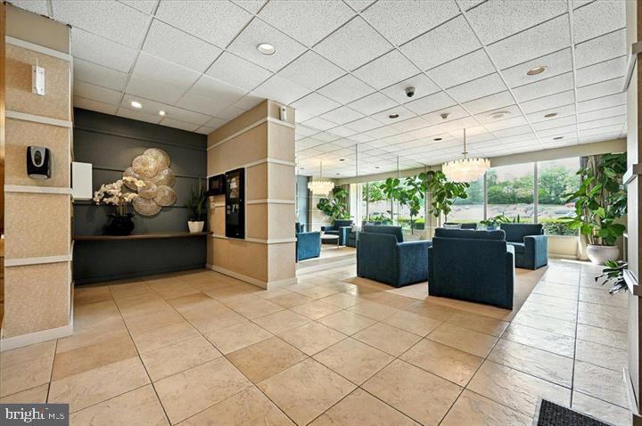 PLYMOUTH HILL - Residential