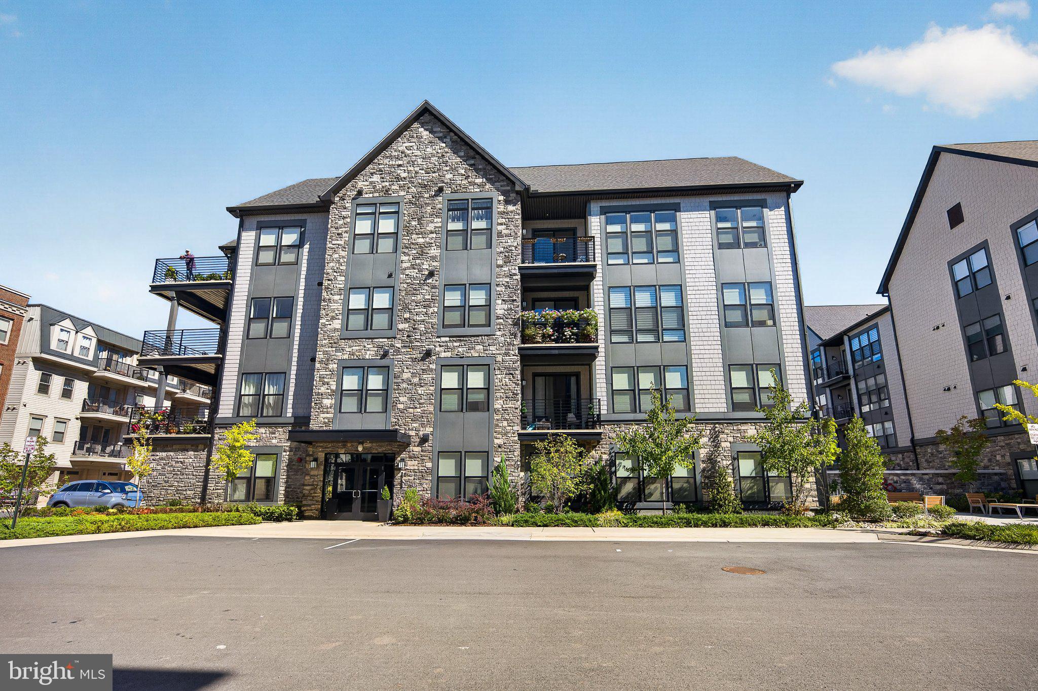 23650 HAVELOCK WALK TERRACE 405