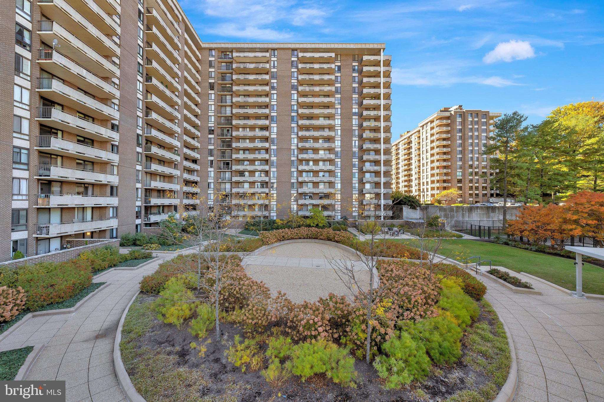 REGENCY AT MCLEAN - Residential