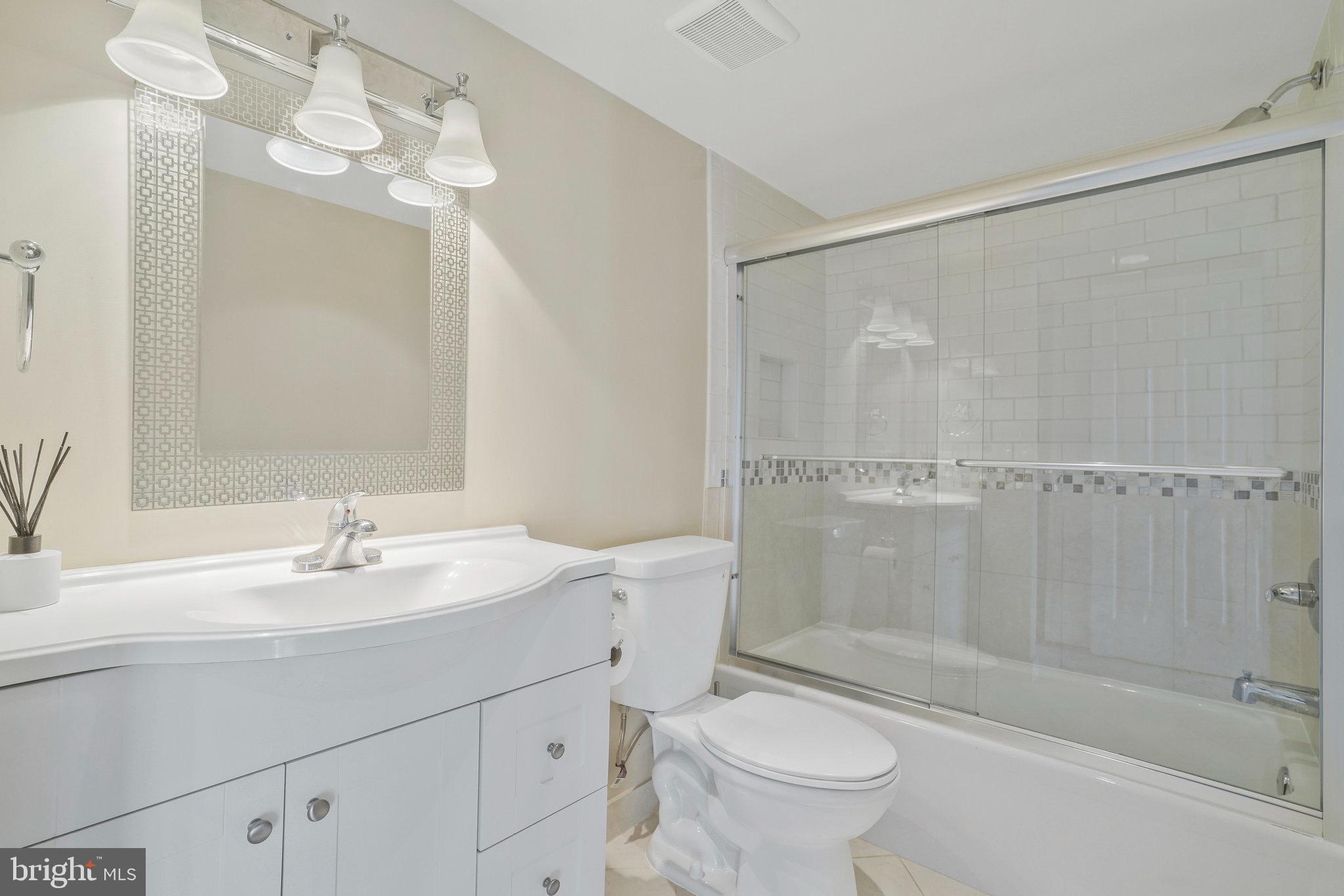 REGENCY AT MCLEAN - Residential