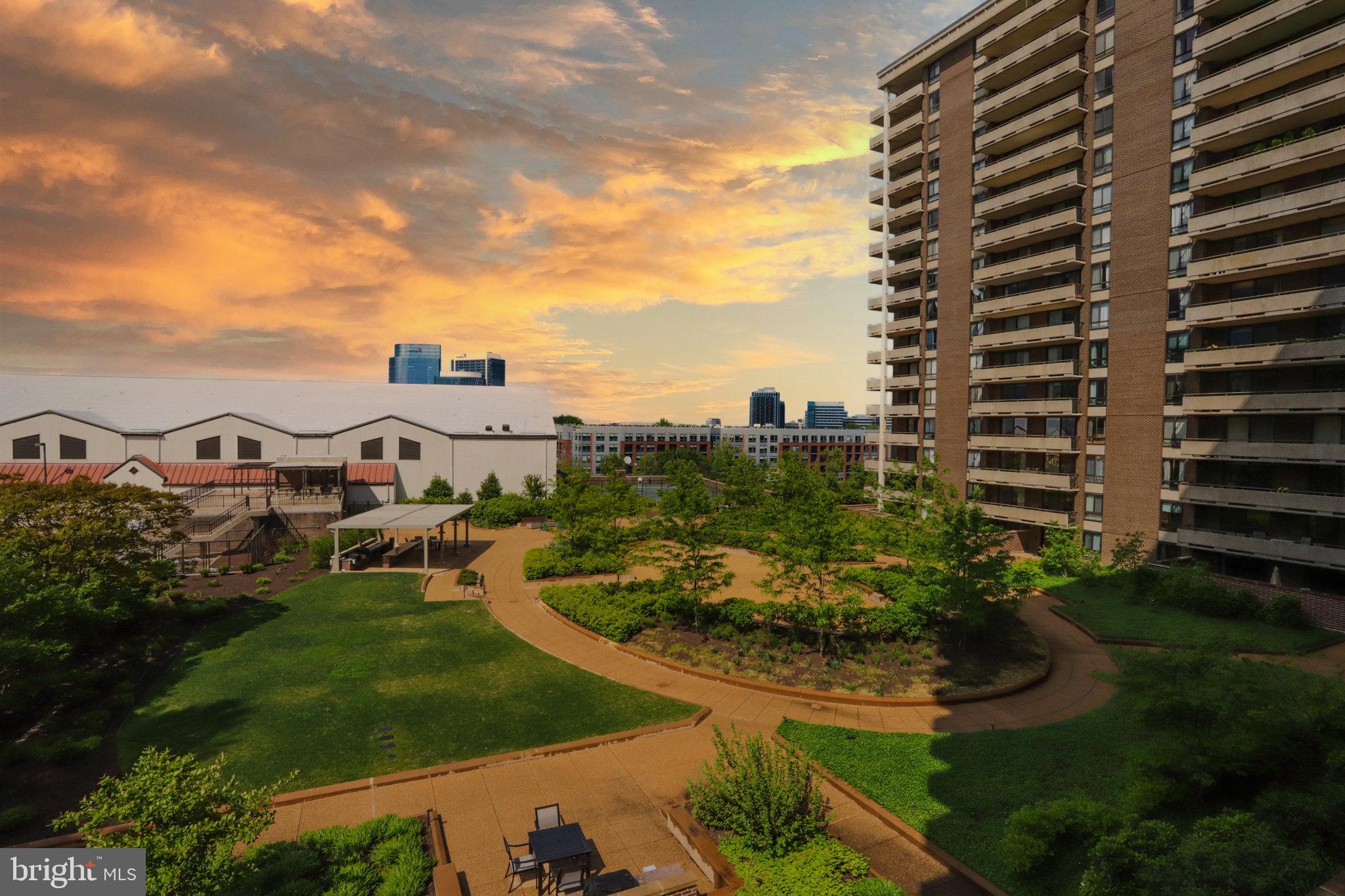 REGENCY AT MCLEAN - Residential