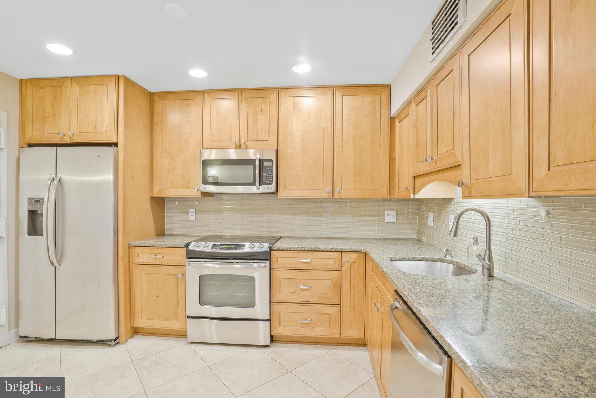 REGENCY AT MCLEAN - Residential