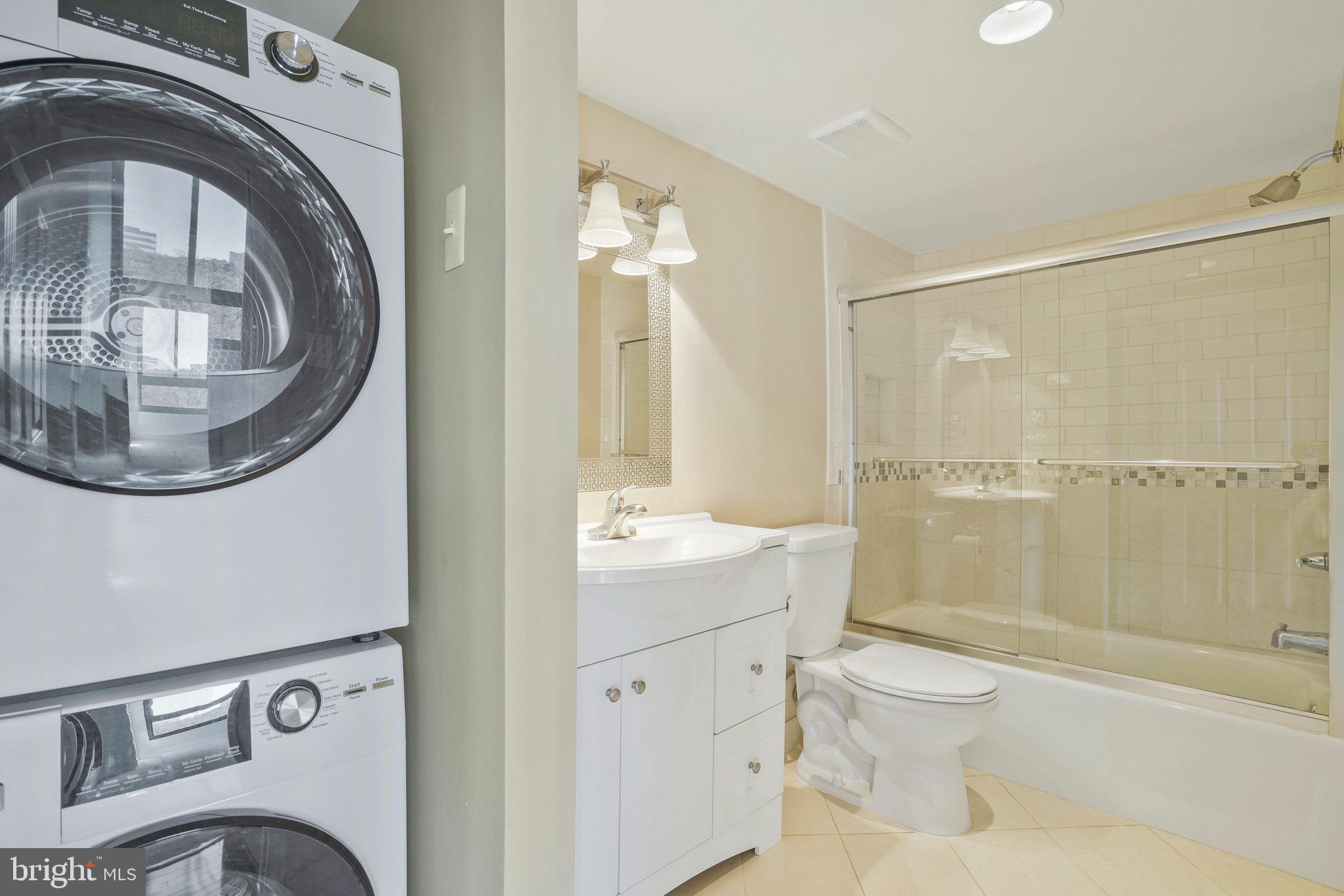 REGENCY AT MCLEAN - Residential