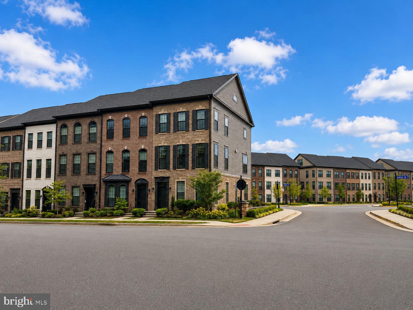 4432 FAIR LAKES COURT