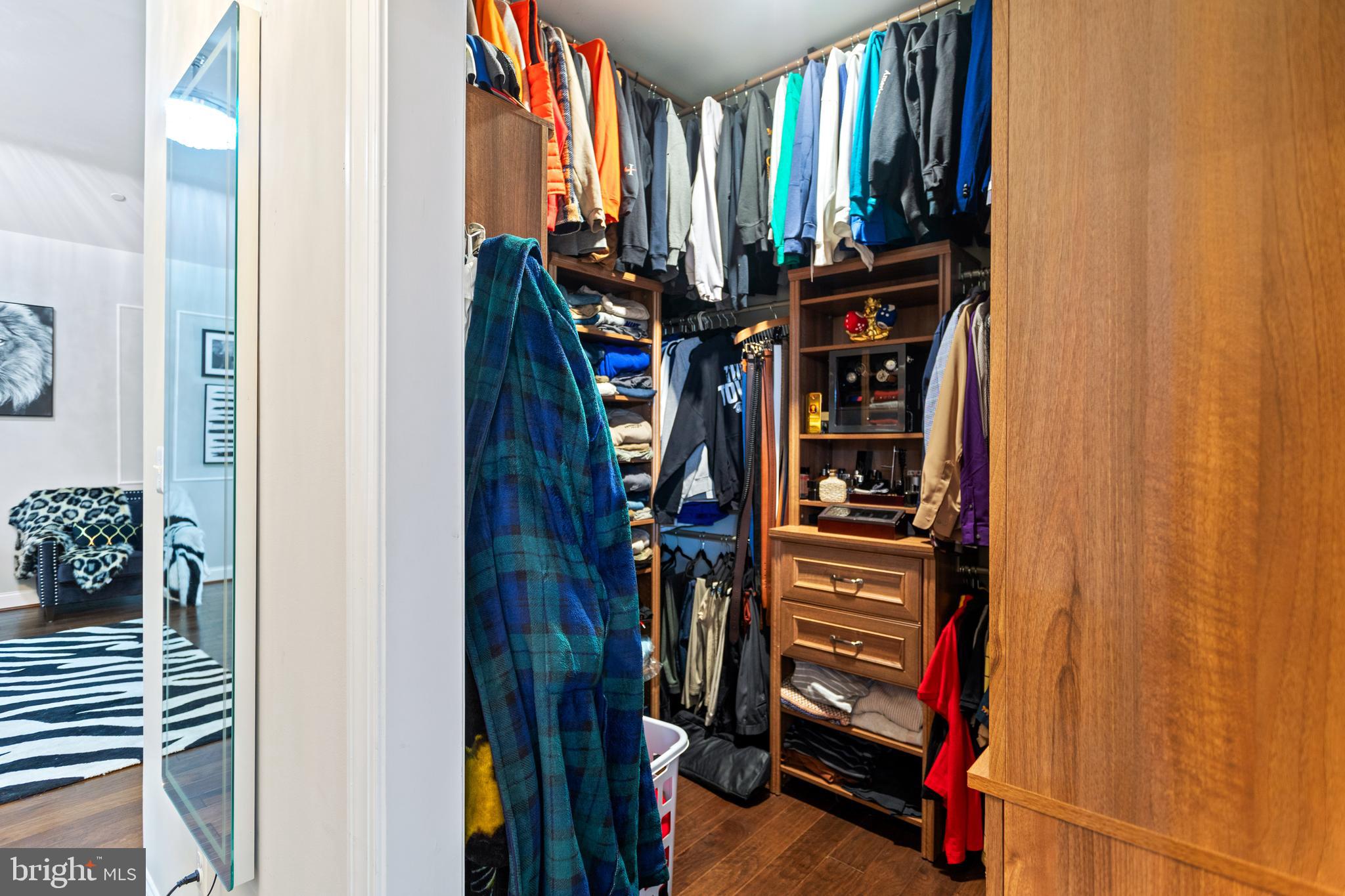 TWIN PONDS - Residential