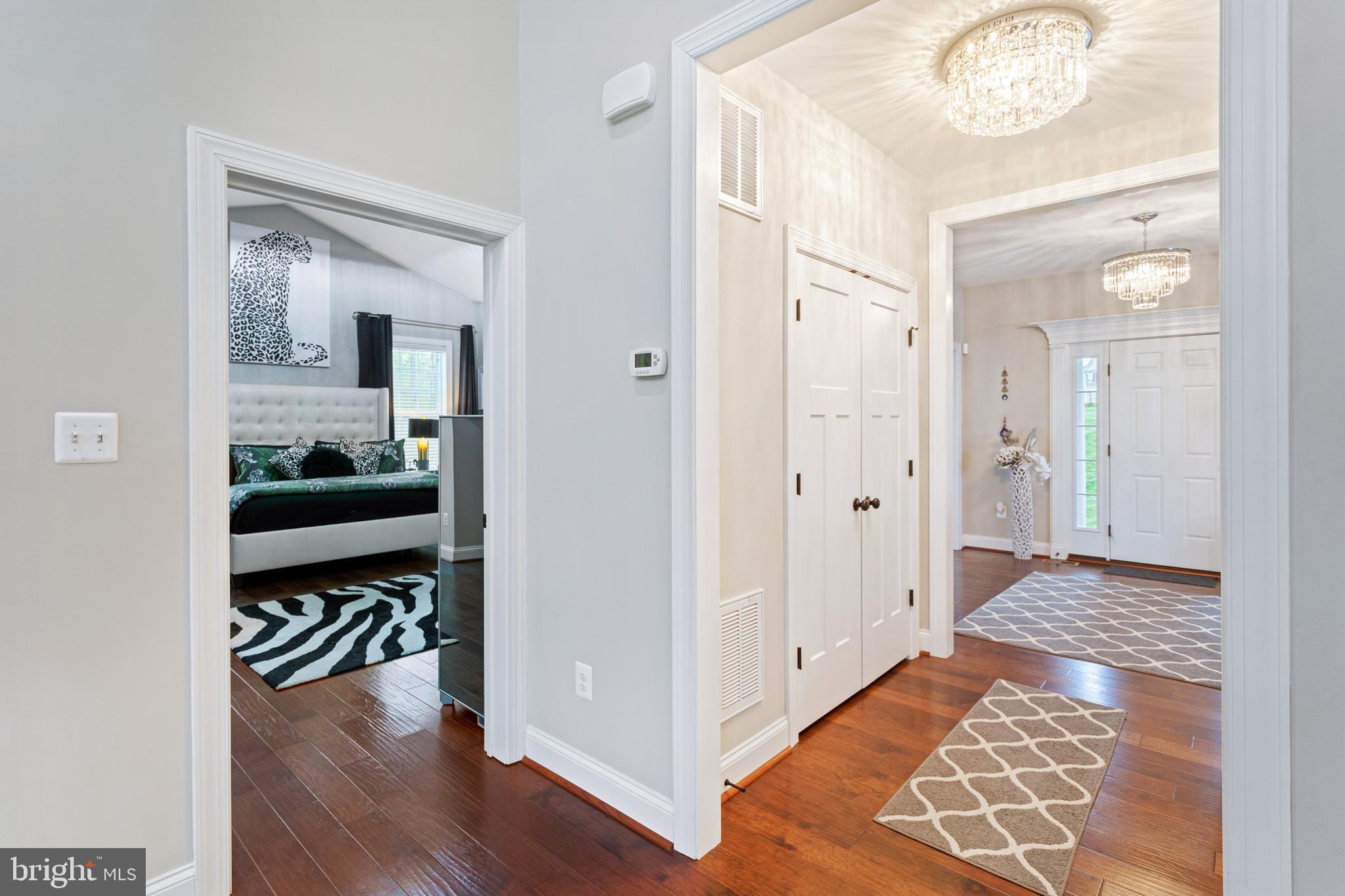 TWIN PONDS - Residential