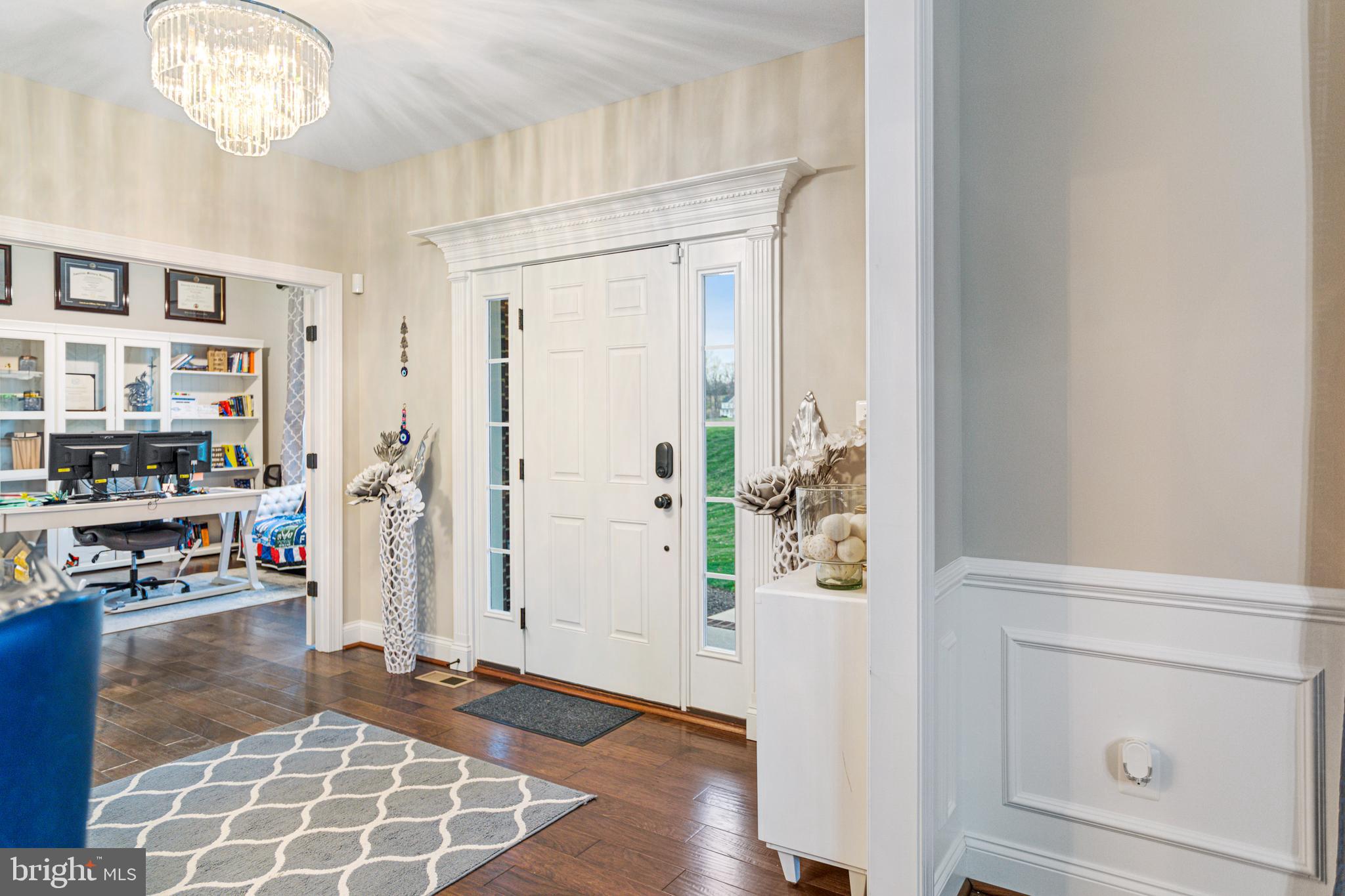 TWIN PONDS - Residential