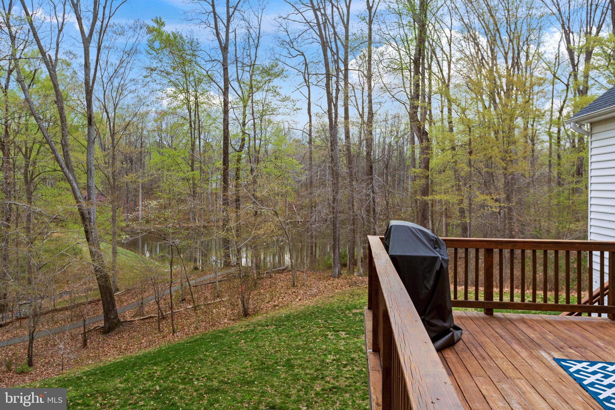 TWIN PONDS - Residential