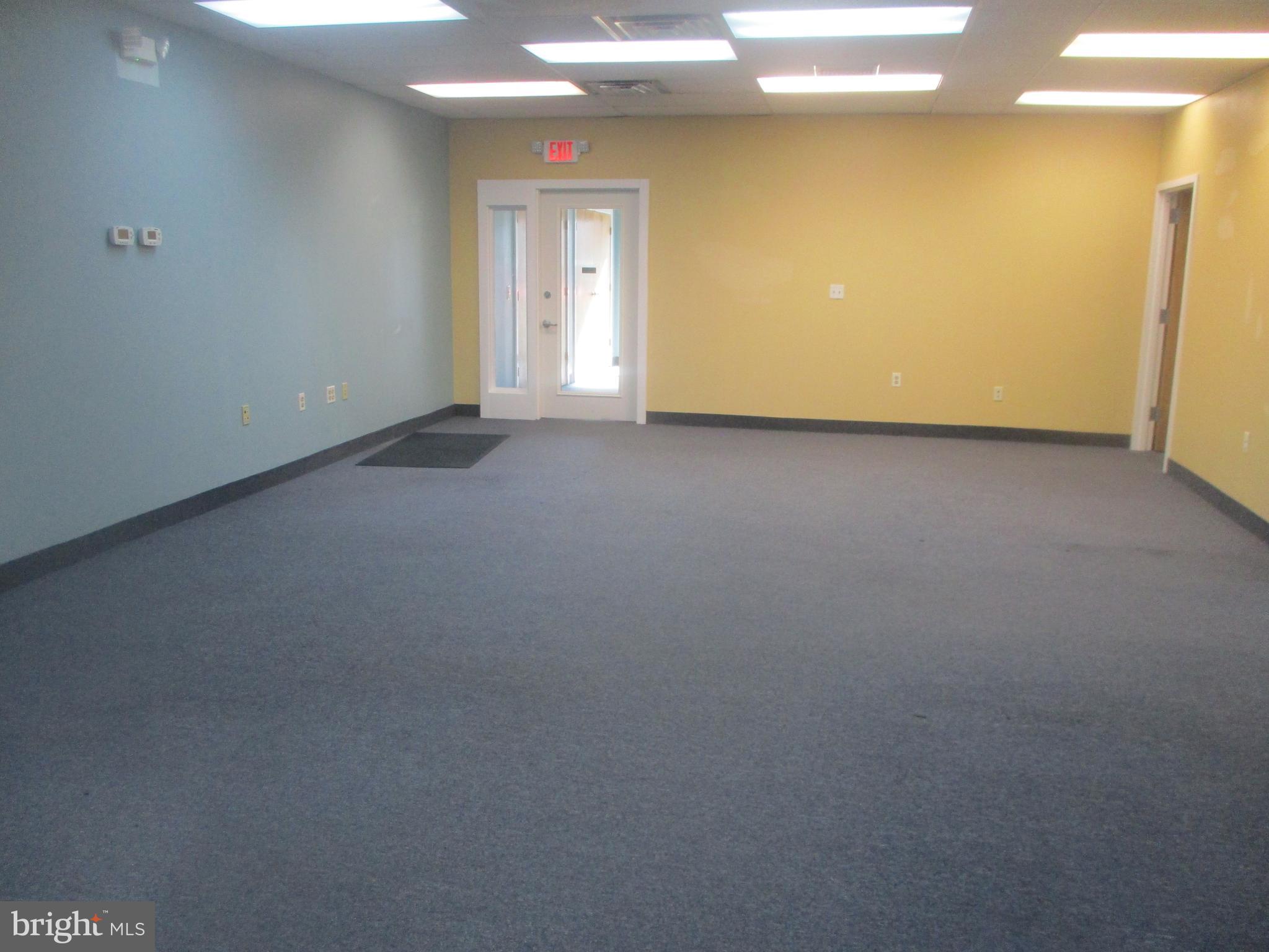 1254 W CHESTER PIKE 106