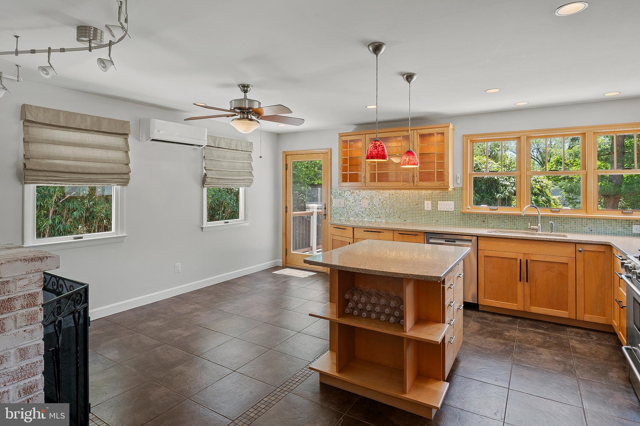 CEDAR PARK - Residential