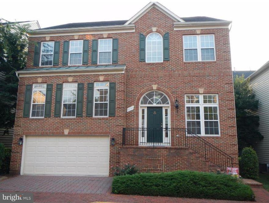 Elegant surroundings. This 4 bedroom 3.5 bath luxury home is just minutes from Fort Belvoir, commissaryand hospital. Enter the Grand Foyer and view gorgeous hardwood floors through out the main level.Gormet Kitchen with stainless steel appliances. Luxury Master Suite with trey ceilings. Family Room withgas fire place. MUST SEE! Easy commute to Quantico or Pentagon. Multi-year lease available.                                                                          https://listing2leasing.com/q.php?q=9136-lake-parcel-drive-fort-belvoir-va-22060-emvahw   The price of the screening product is $75.  Please share this with applicants when they are ready to apply.