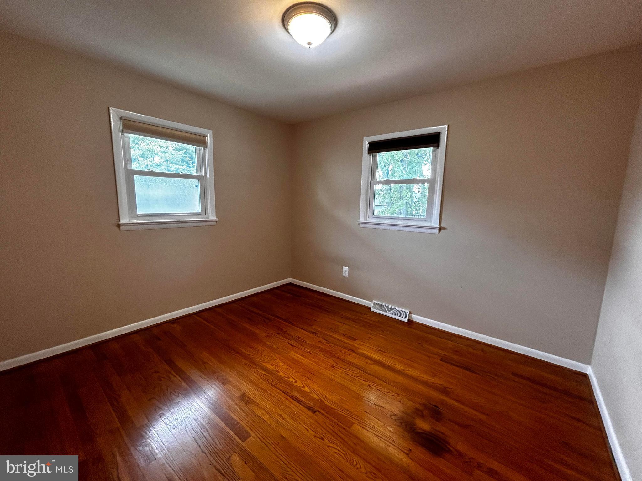 SHENANDOAH HILLS - Residential Lease