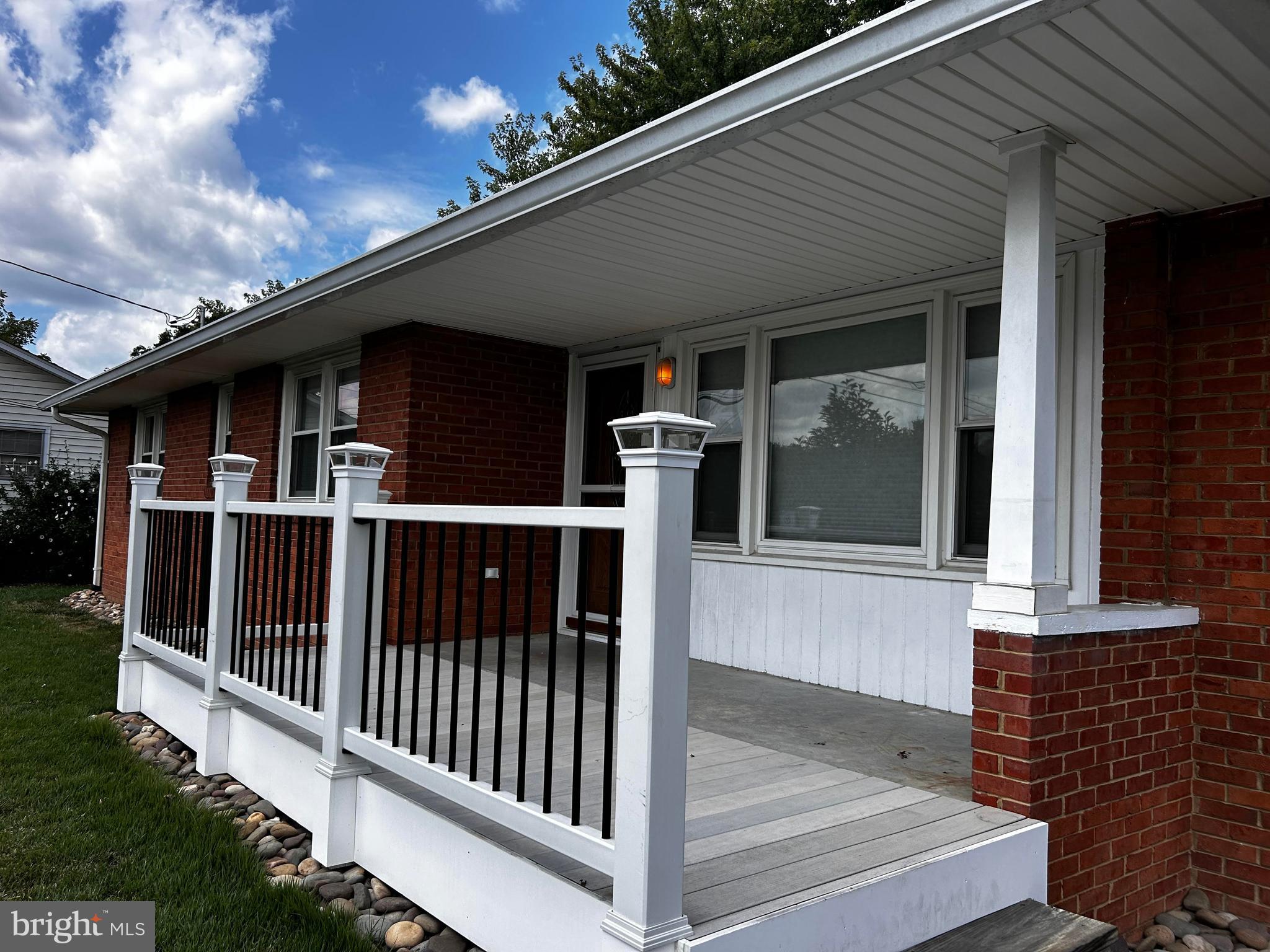 SHENANDOAH HILLS - Residential Lease