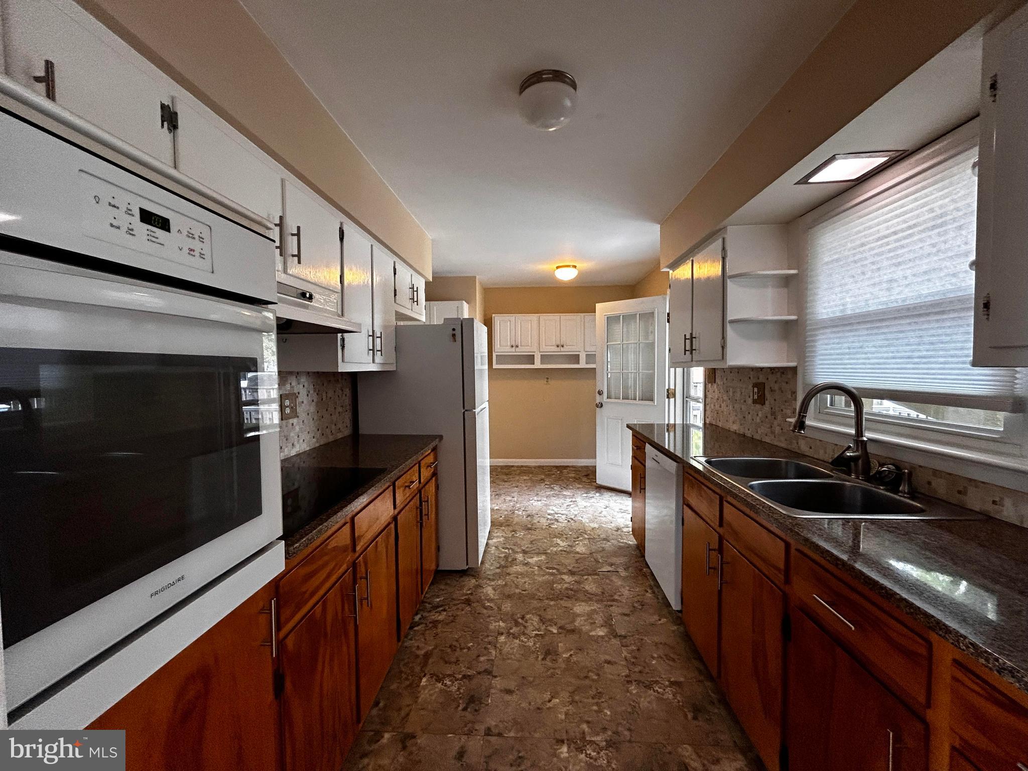 SHENANDOAH HILLS - Residential Lease