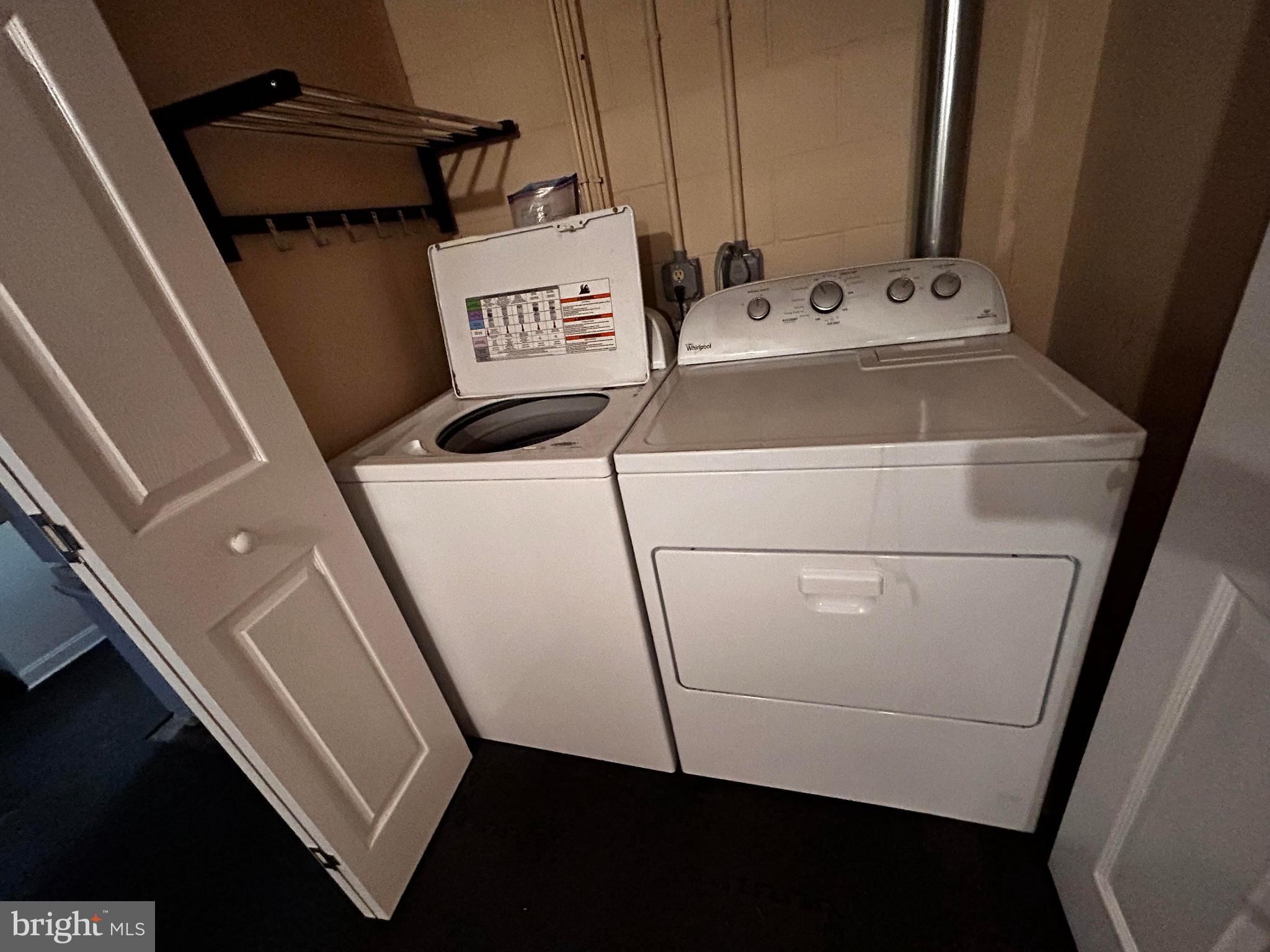 SHENANDOAH HILLS - Residential Lease