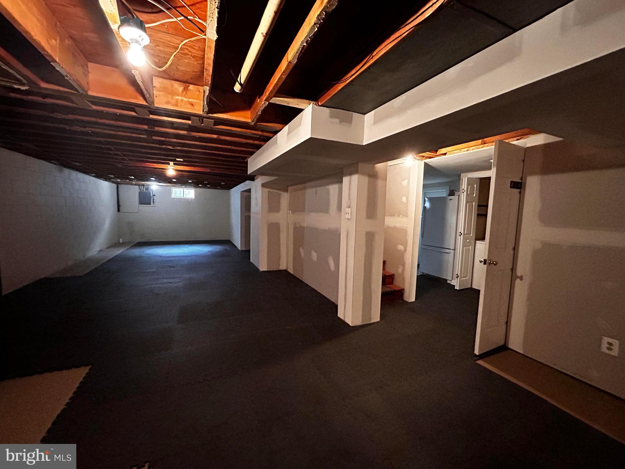 SHENANDOAH HILLS - Residential Lease