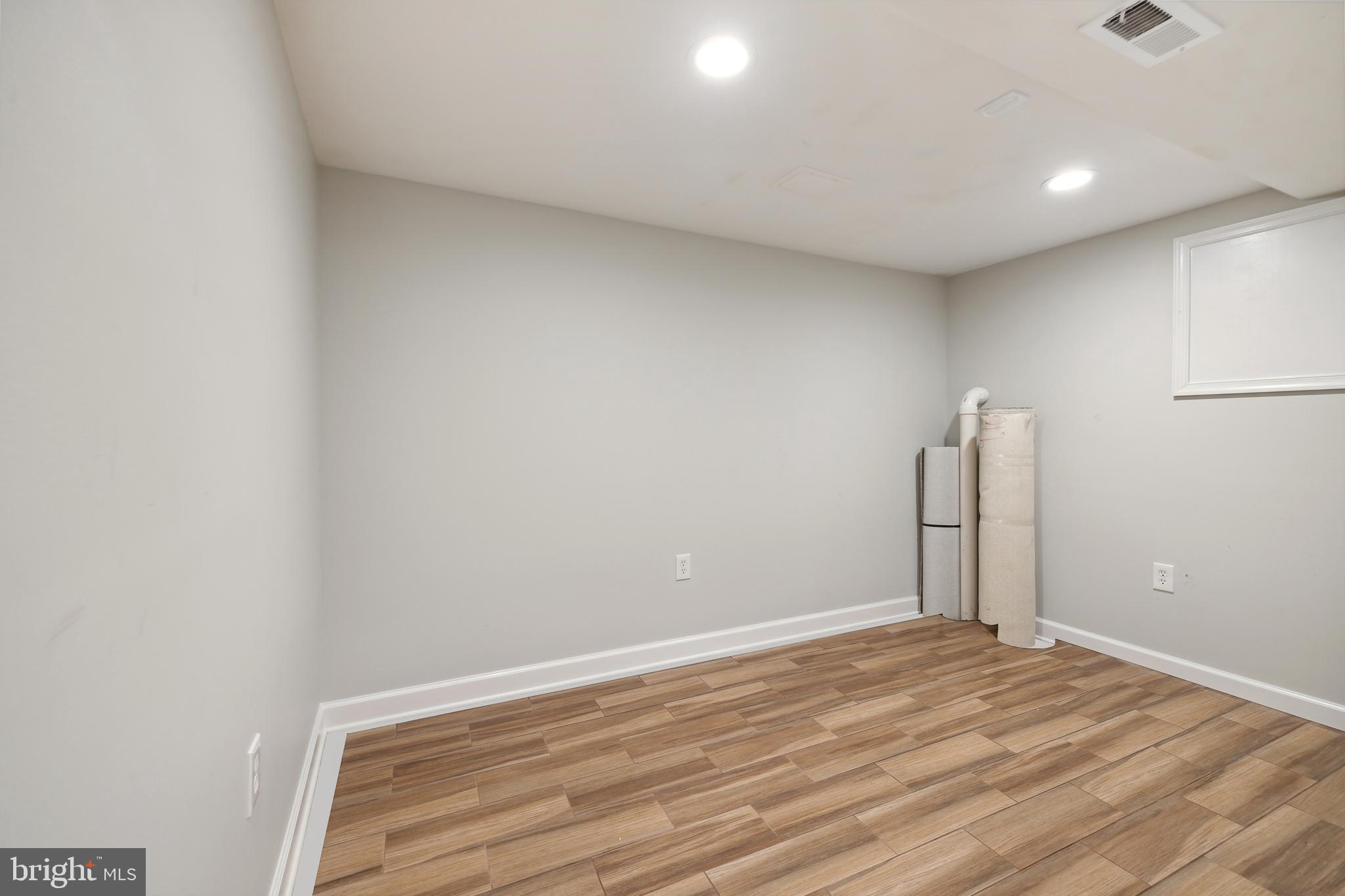 FOUNTAIN VIEW - Residential Lease