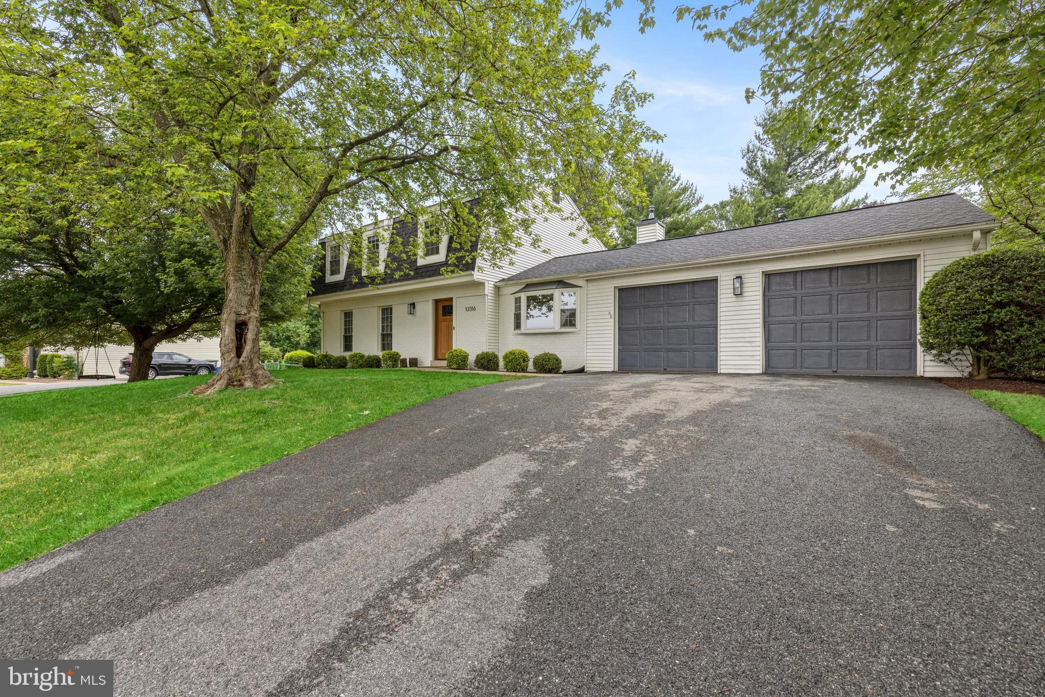 FOUNTAIN VIEW - Residential Lease