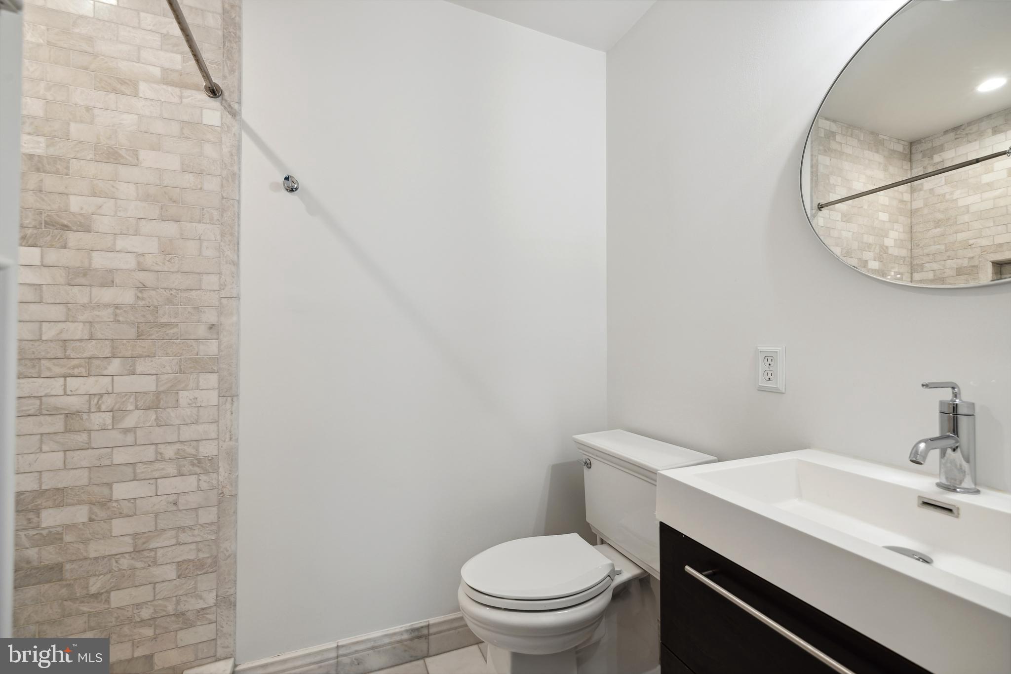 FOUNTAIN VIEW - Residential Lease