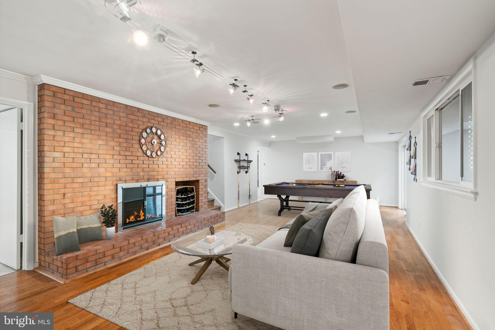 BRIAR RIDGE - Residential