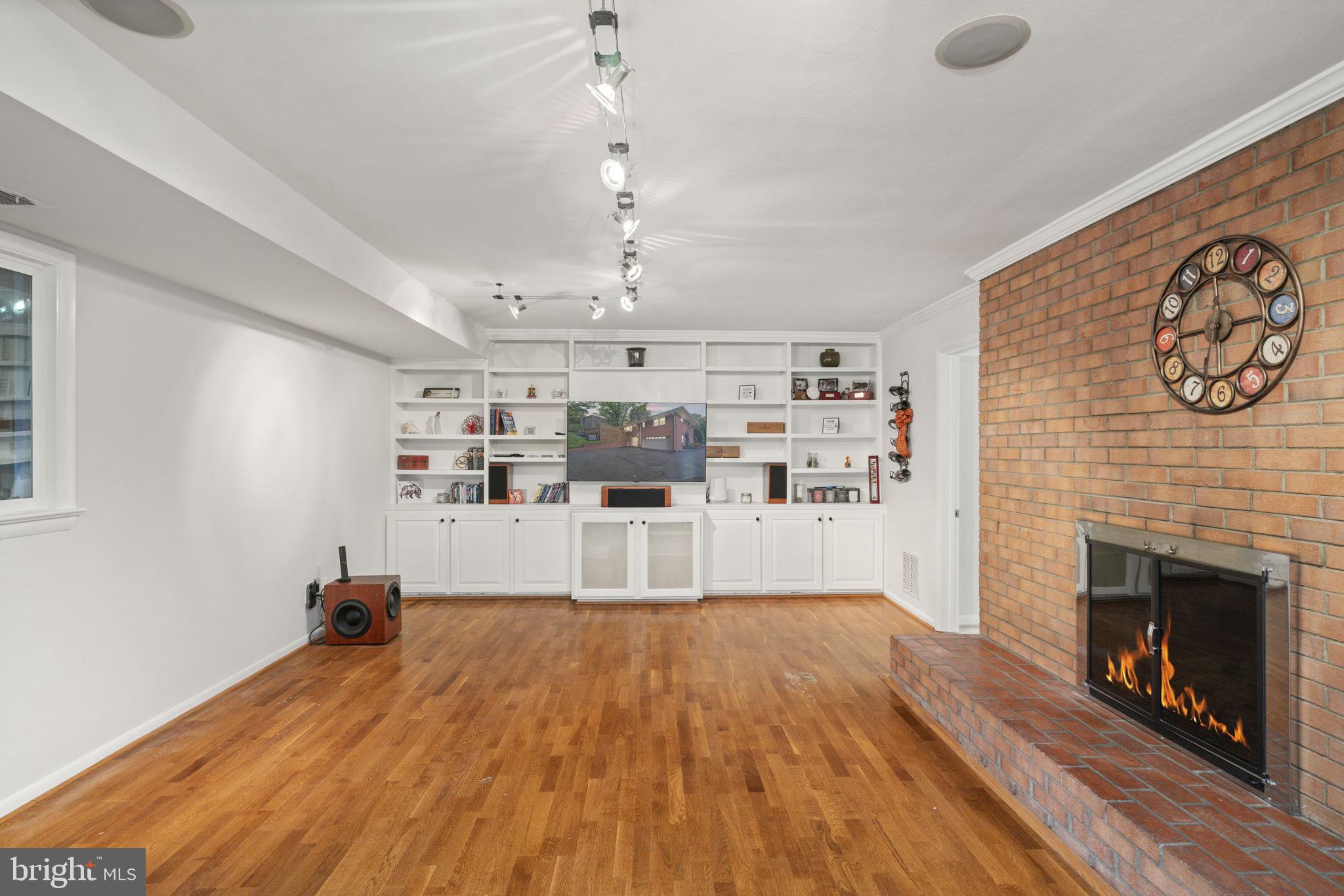 BRIAR RIDGE - Residential