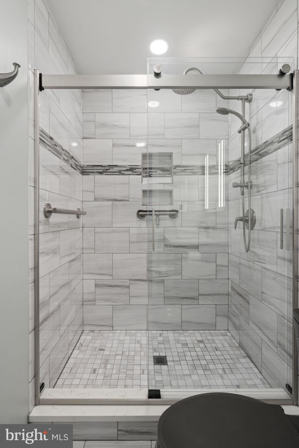 BRIAR RIDGE - Residential