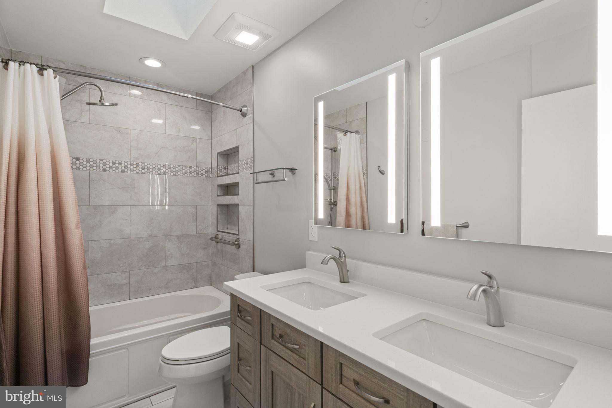 BRIAR RIDGE - Residential