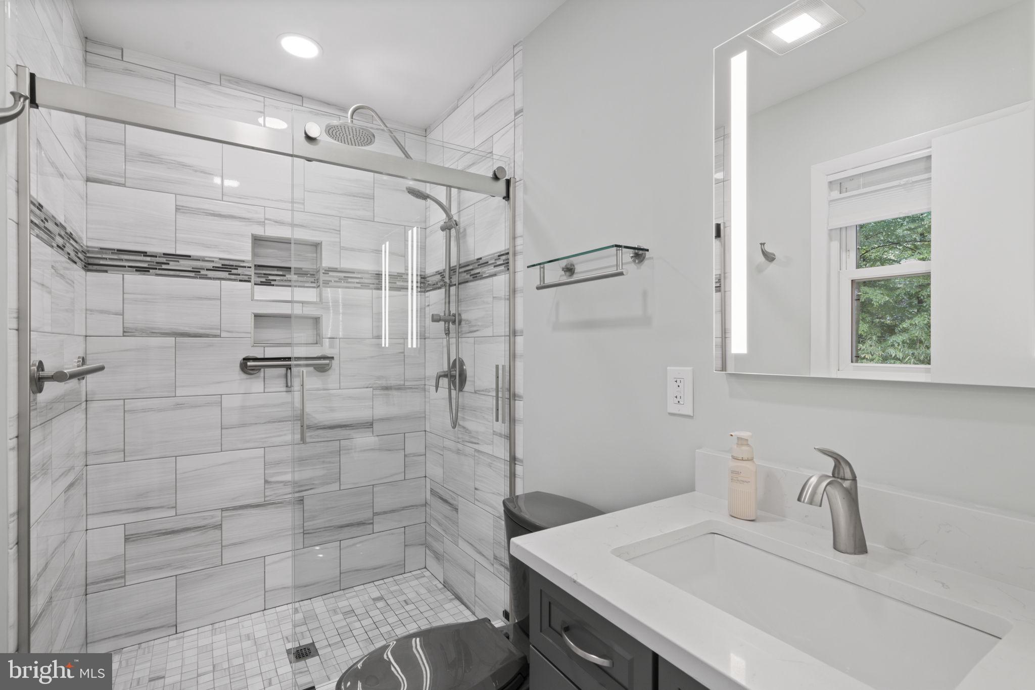 BRIAR RIDGE - Residential