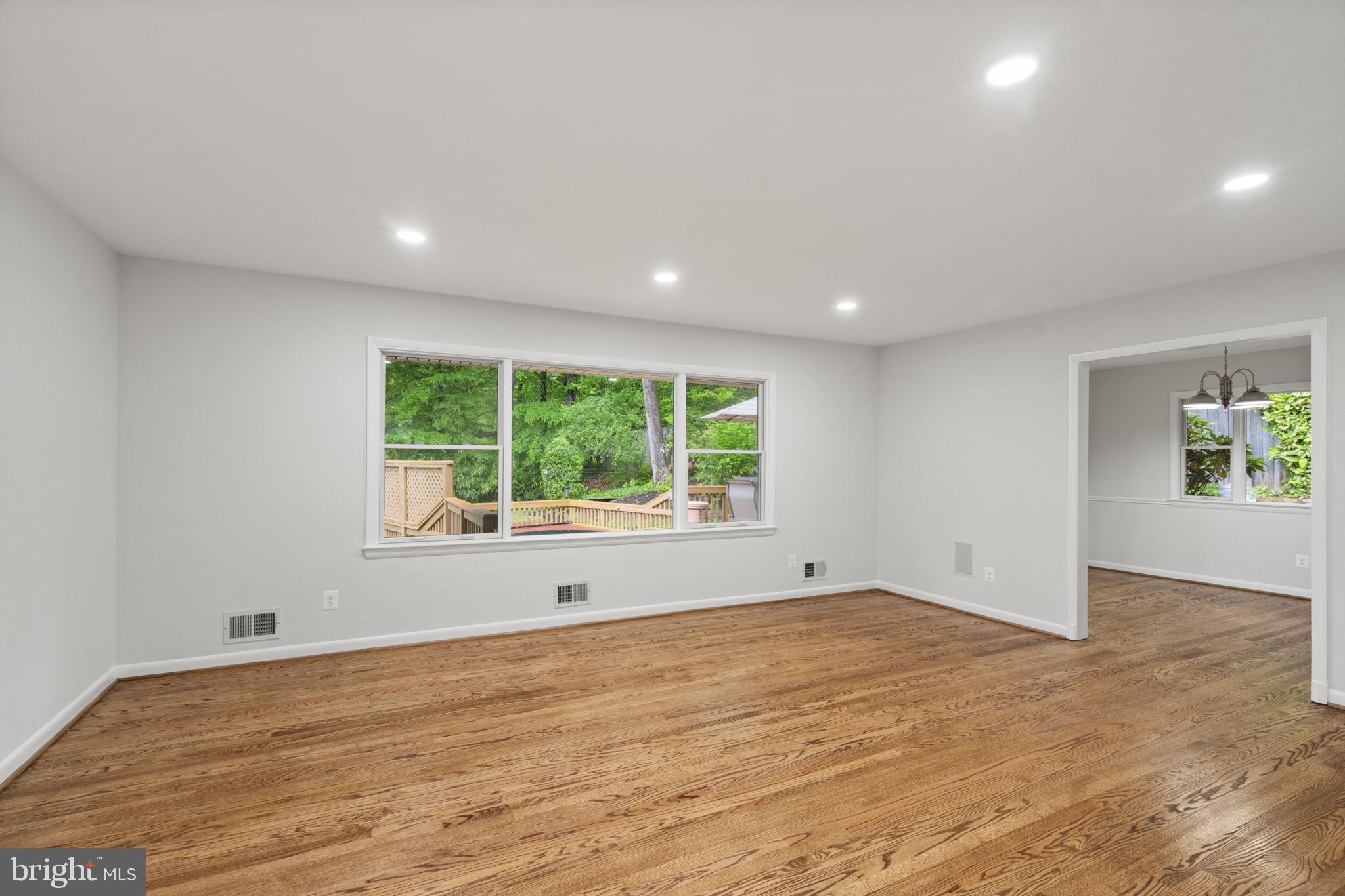 BRIAR RIDGE - Residential