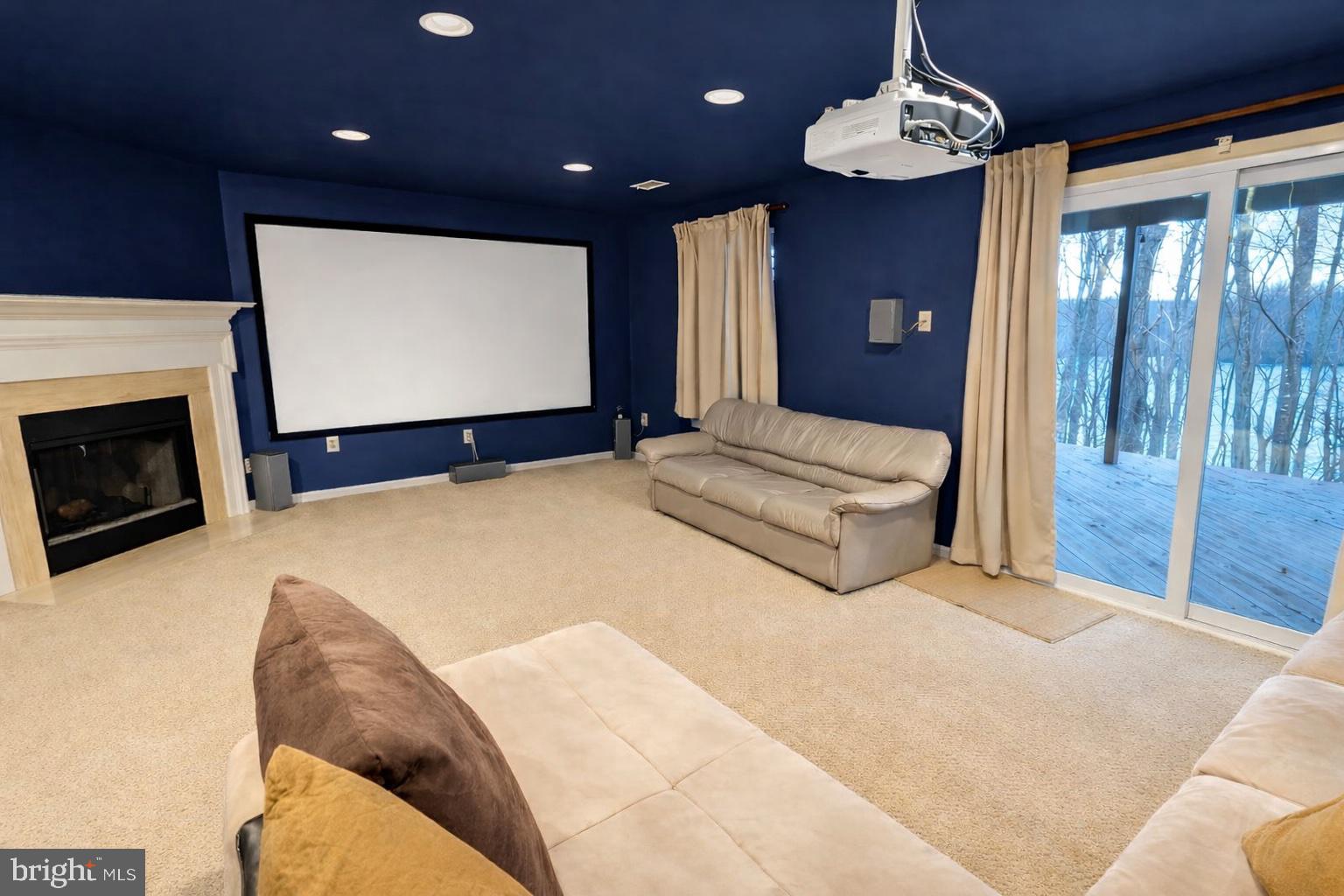 CHURCHILL TOWN SECTOR - Residential