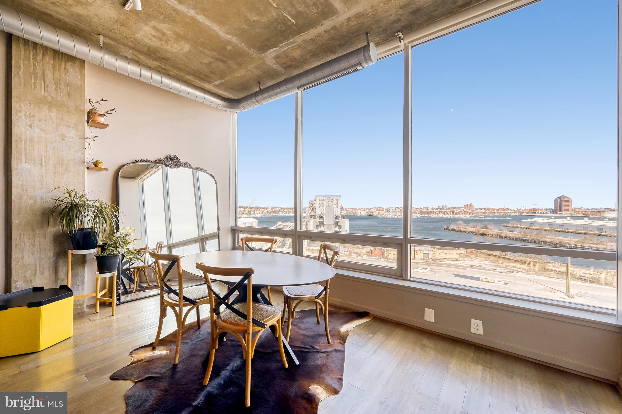 LOCUST POINT - Residential