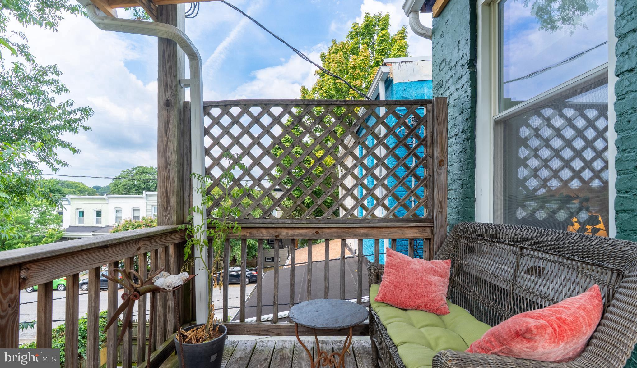 HAMPDEN HISTORIC DISTRICT - Residential