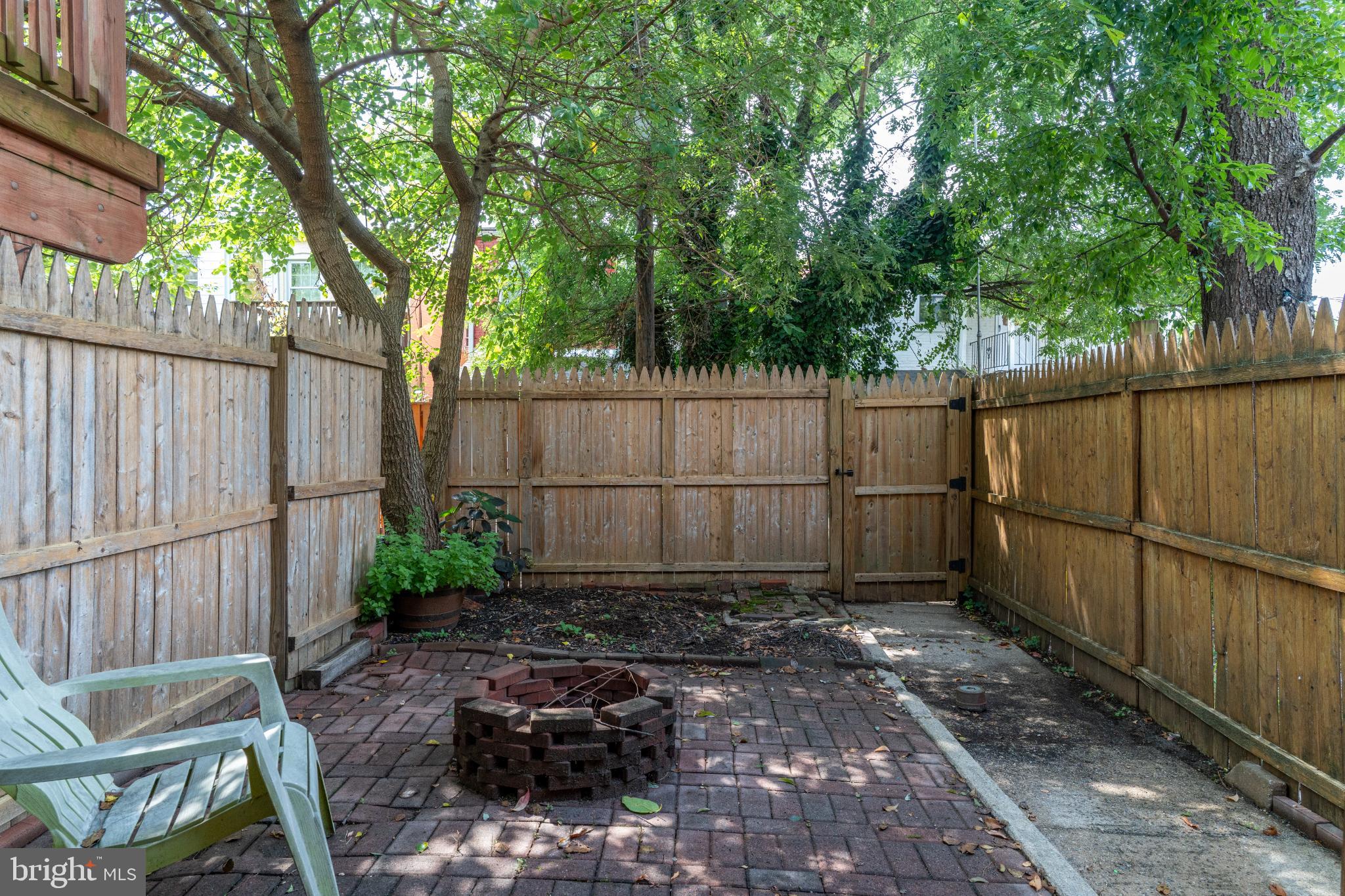 HAMPDEN HISTORIC DISTRICT - Residential