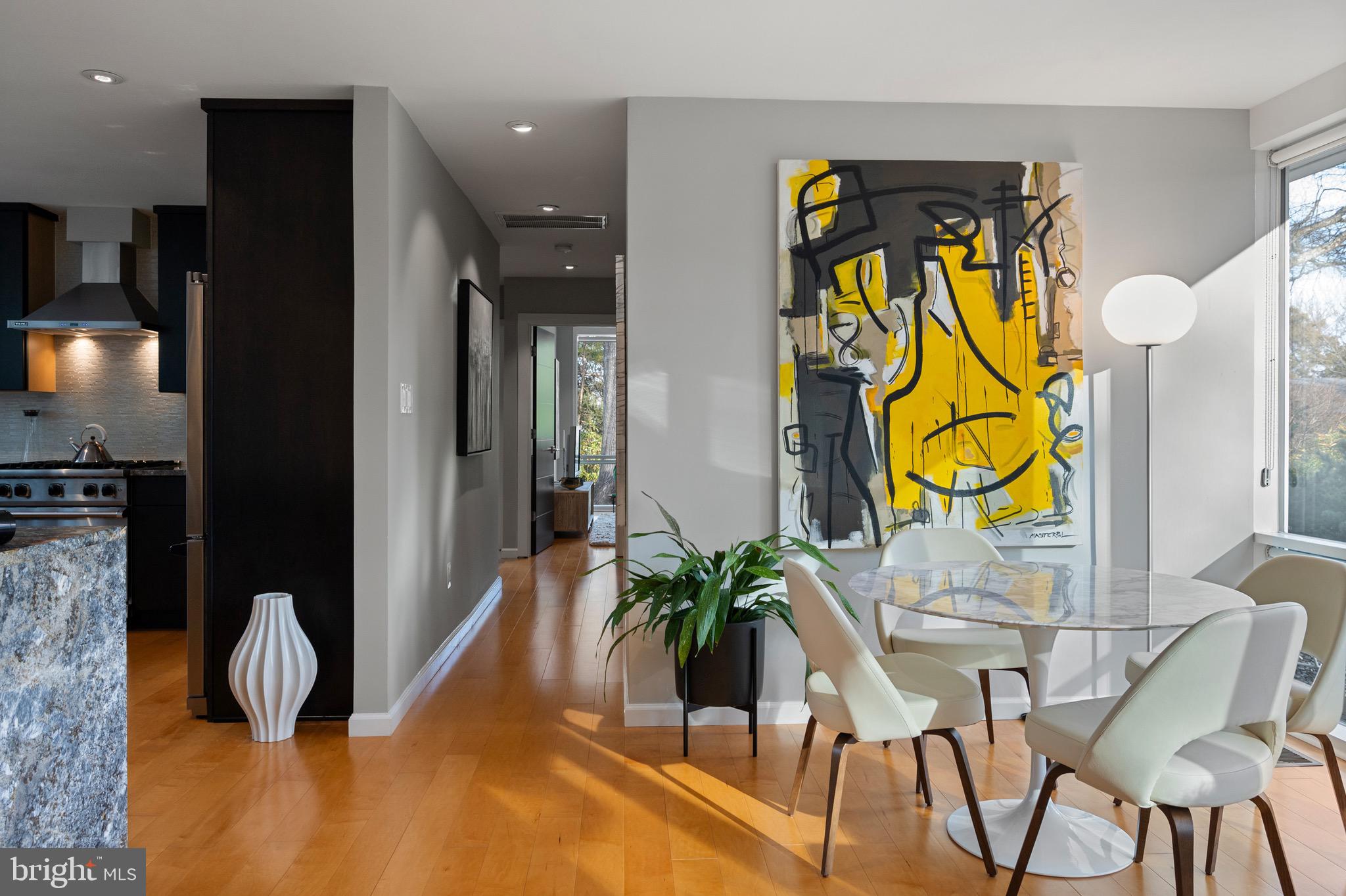 HOLLIN HILLS - Residential