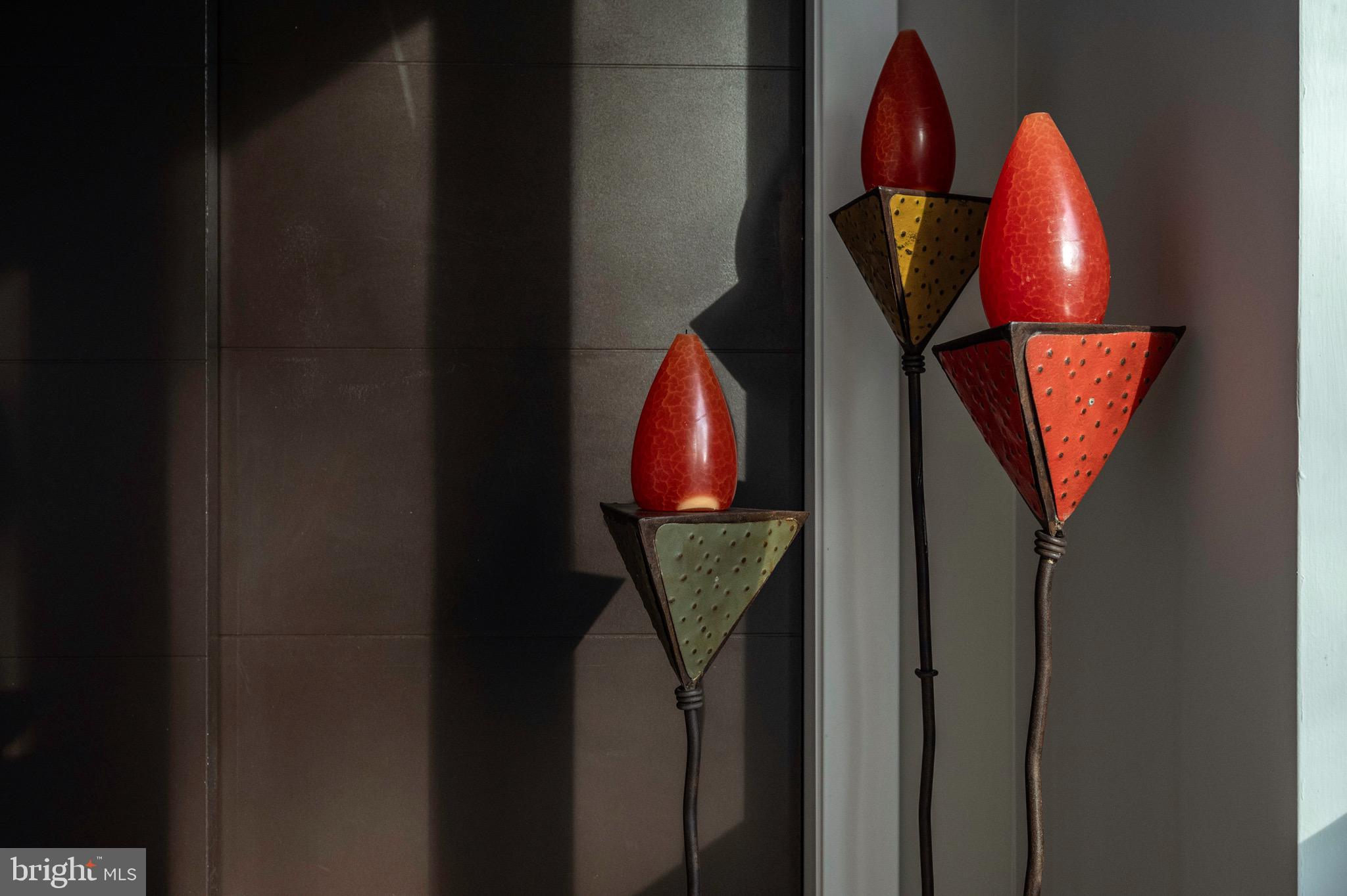 HOLLIN HILLS - Residential