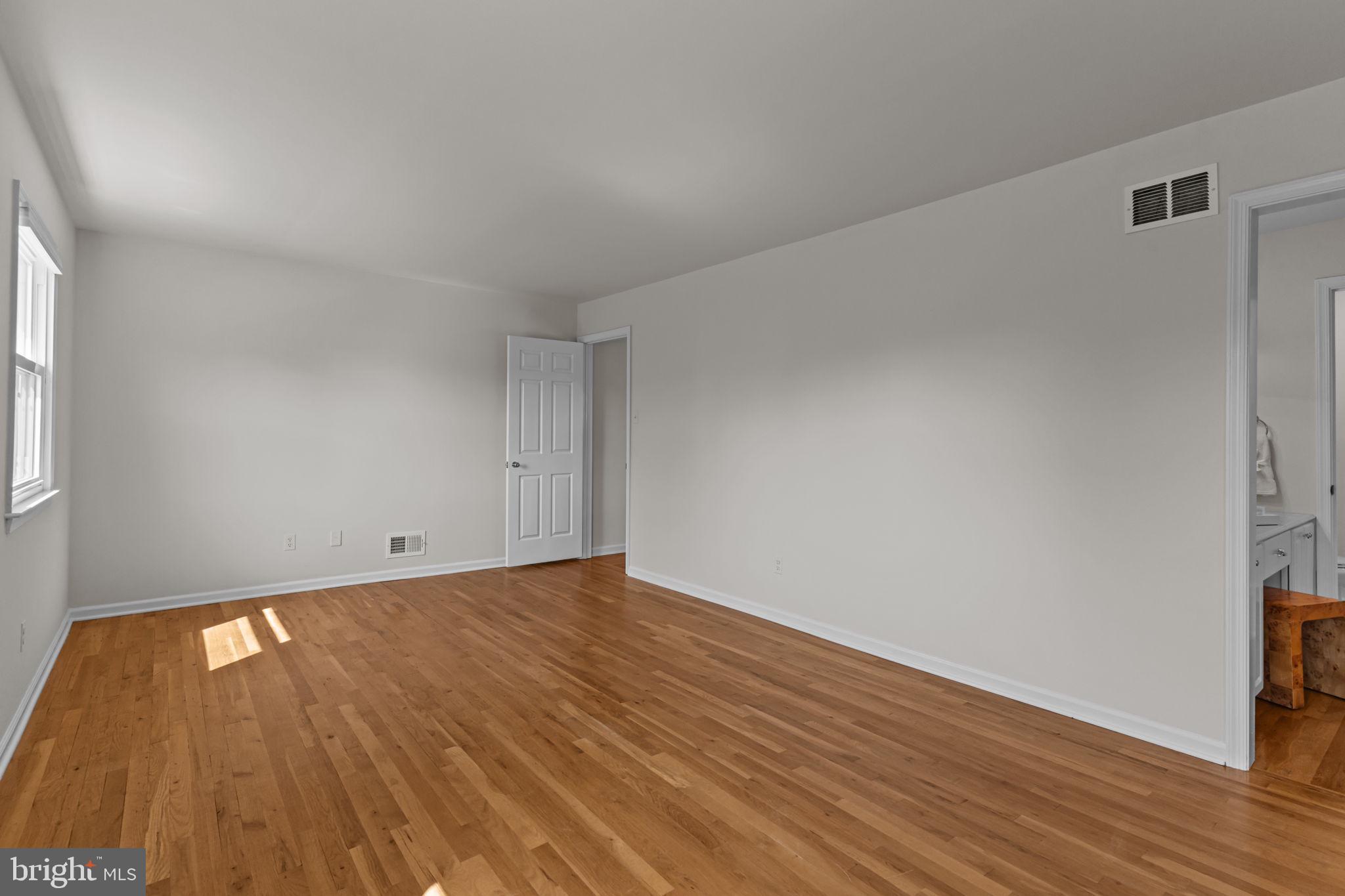 WYNNEWOOD - Residential