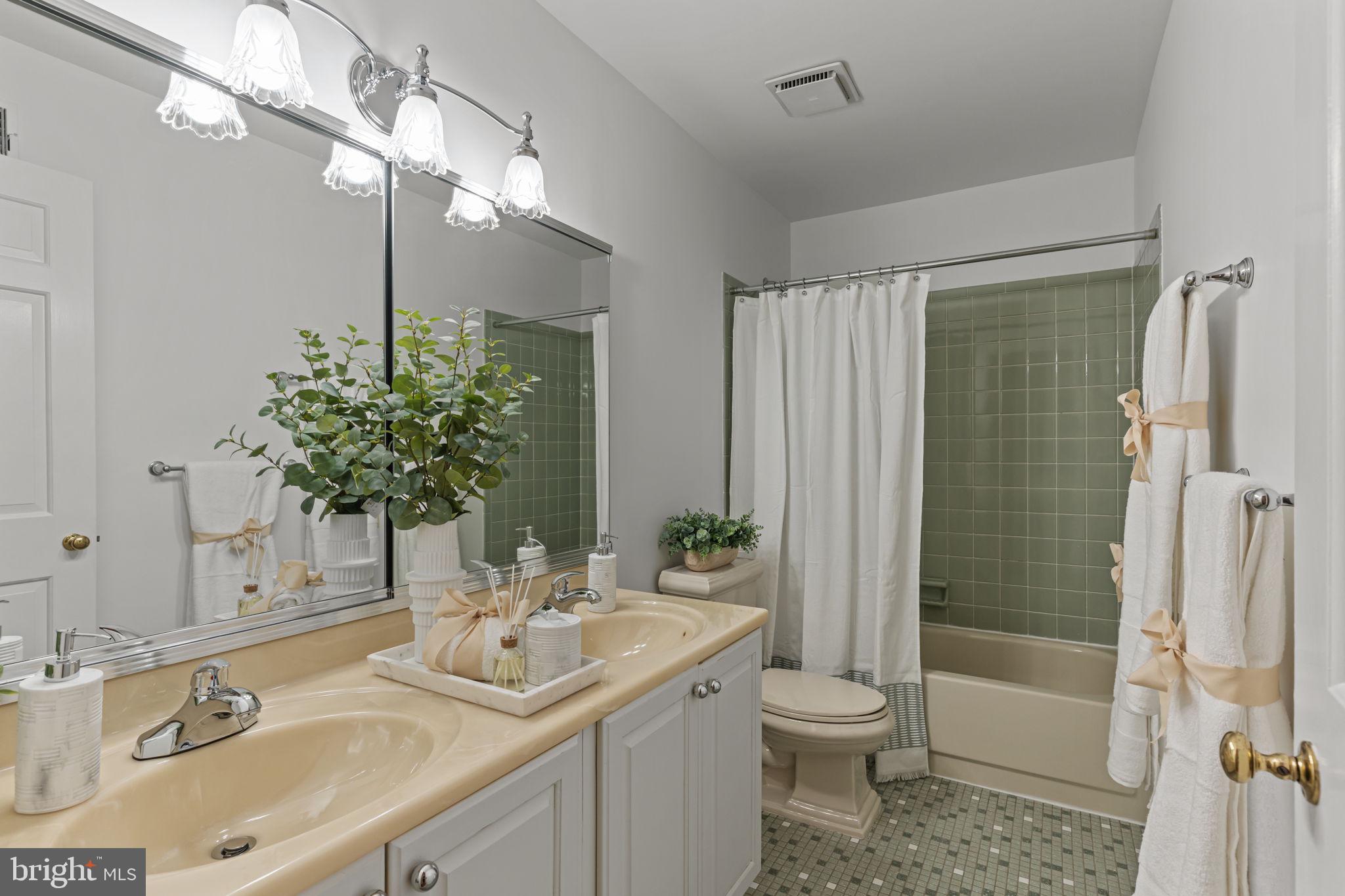 WYNNEWOOD - Residential